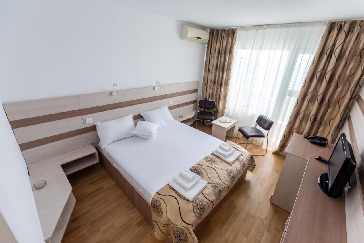 Hotel Capitol Jupiter Buitenkant foto
