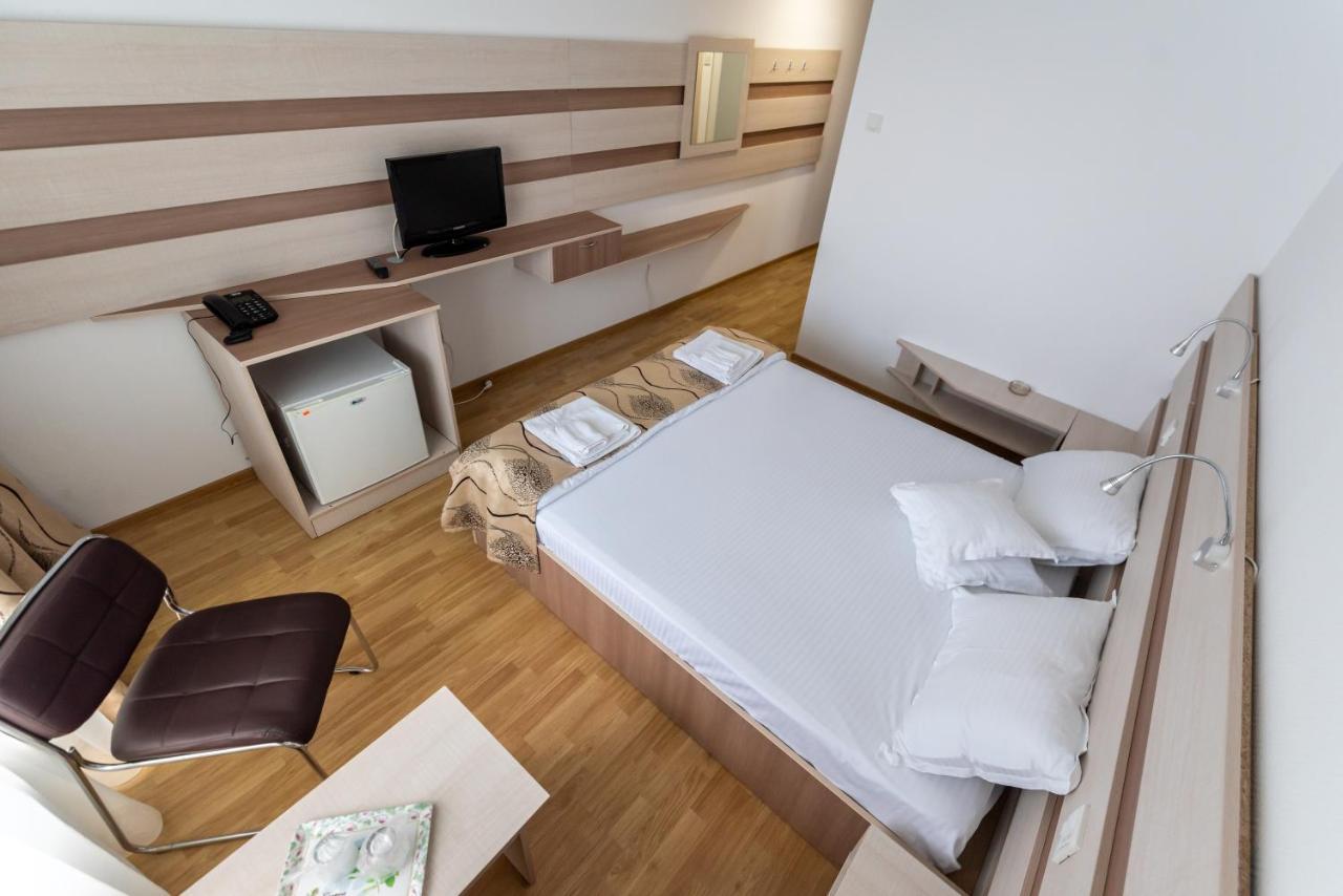 Hotel Capitol Jupiter Buitenkant foto